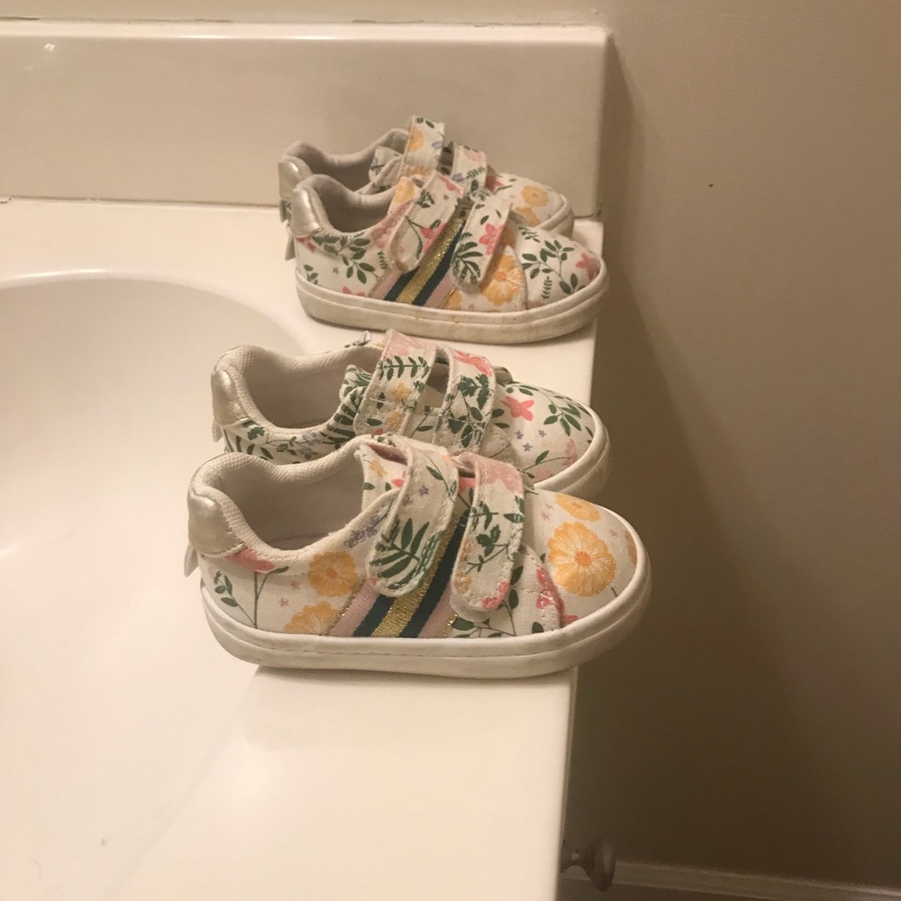 H&M flower sneakers